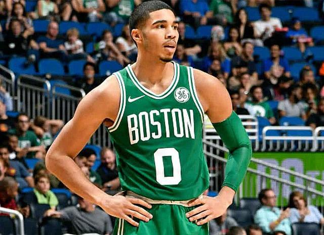 许多人在更 许多人在更